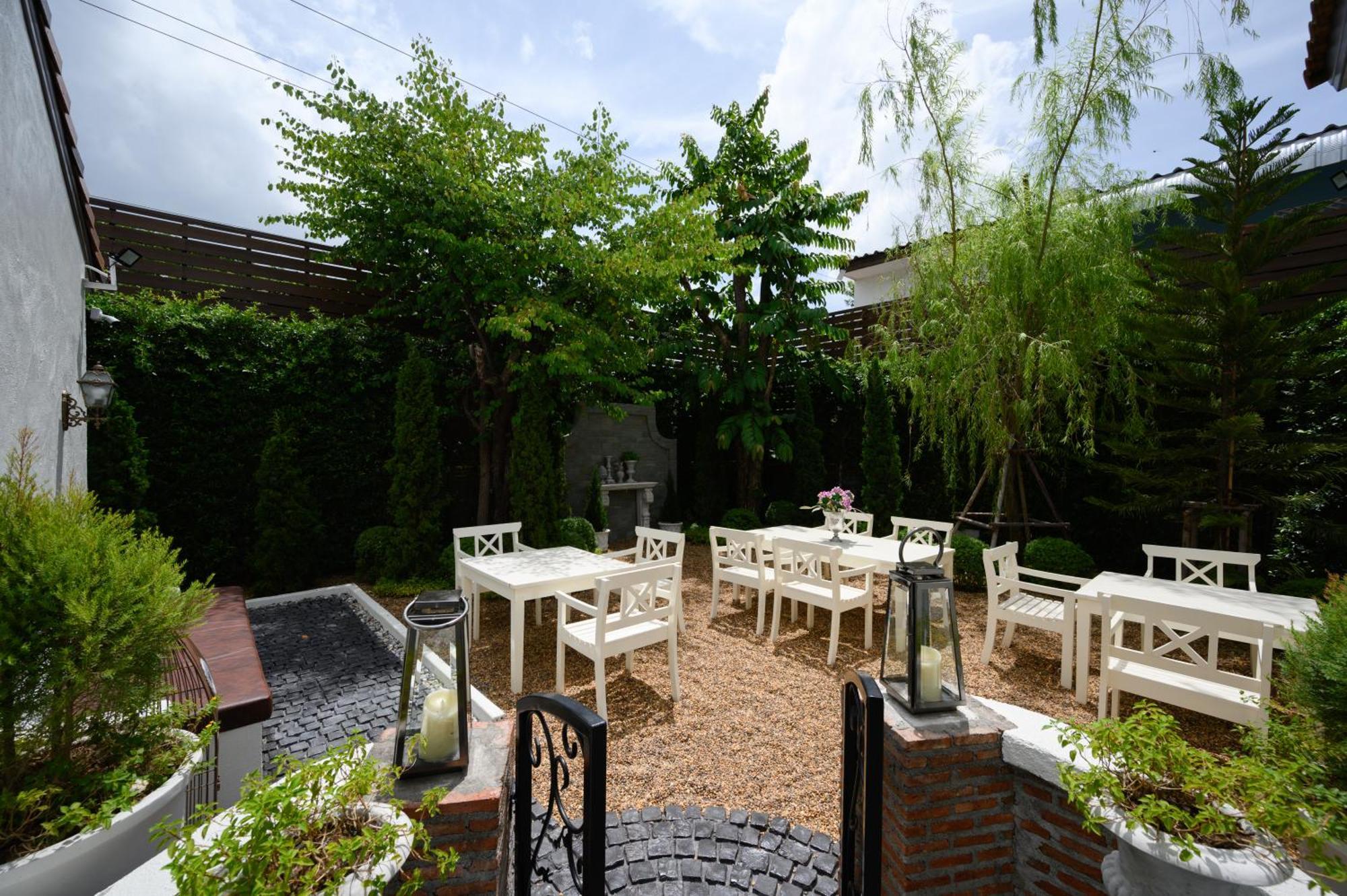 Отель Seville 4*